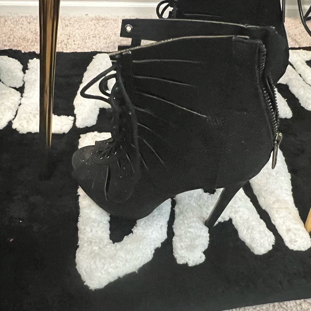 Bella Marie Shimmery Black Lace-Up Heeled Boots